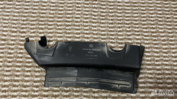 Воздухозаборник левый VW Touareg II