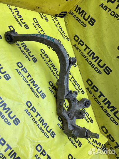 Кулак задний левый Hyundai Sonata