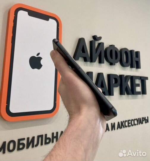 iPhone 8 Plus, 64 ГБ