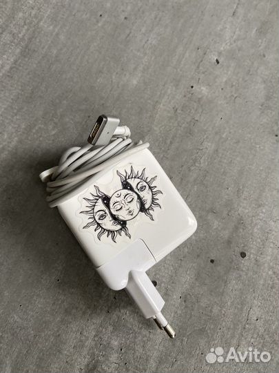 Зарядка для MacBook