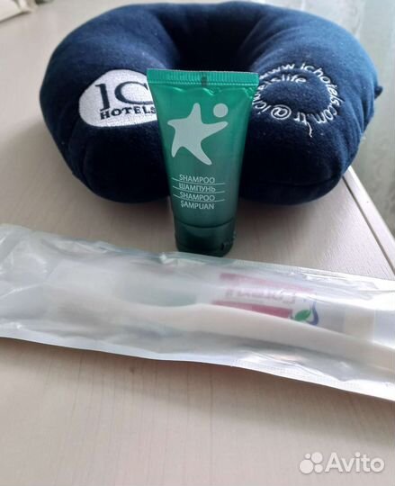 Подушка под шею дорожная новая и дорожный набор