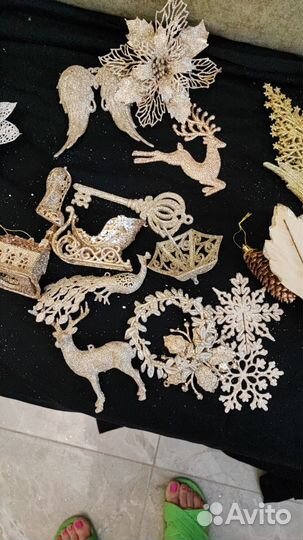 Новогодние игрушки декор ветки цветы