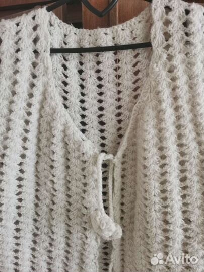 Жилетка женская вязаная