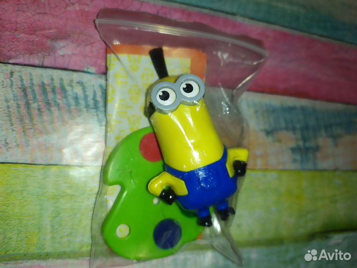 Единичные фигурки киндер-макси Kinder Maxi