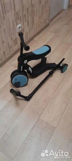 Детский велосипед с ручкой