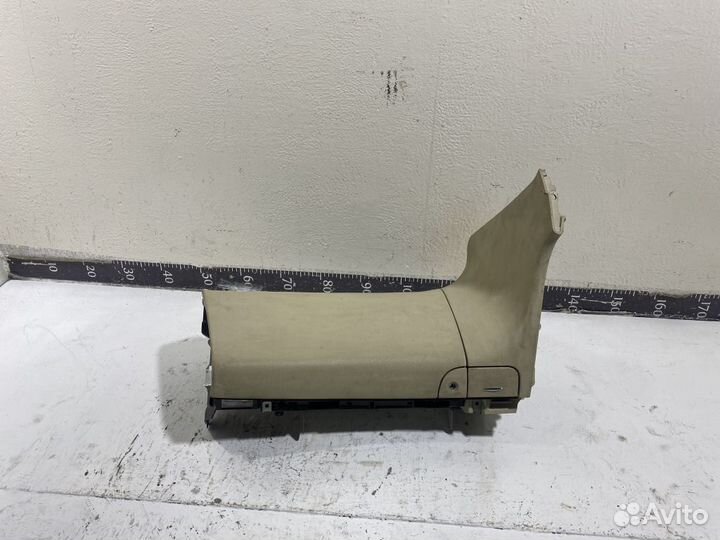 Бардачок Mercedes W211 E