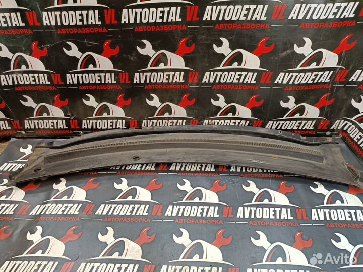 Накладка жабо Ford Focus 2