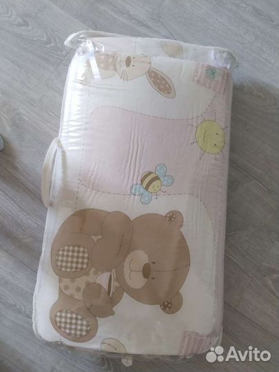 Бортики в детскую кроватку для девочки