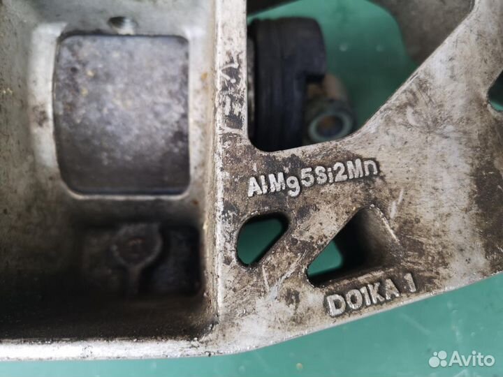 Кронштейн АКПП Jaguar XJ X351