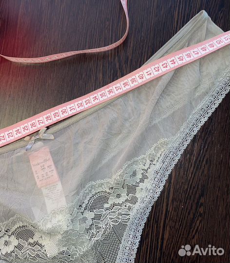 Трусики стринги Hunkemoller