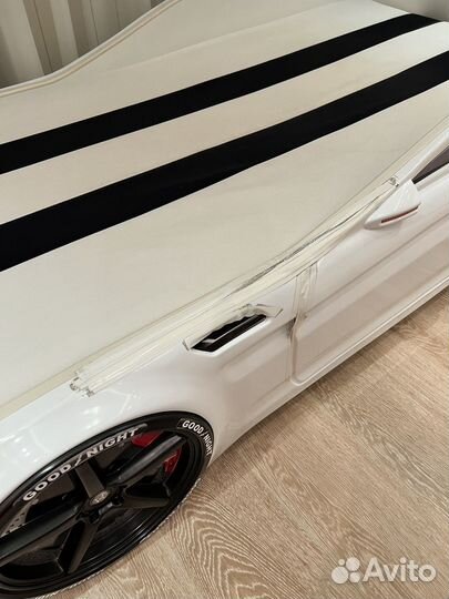 Детская кровать машина с подсветкой