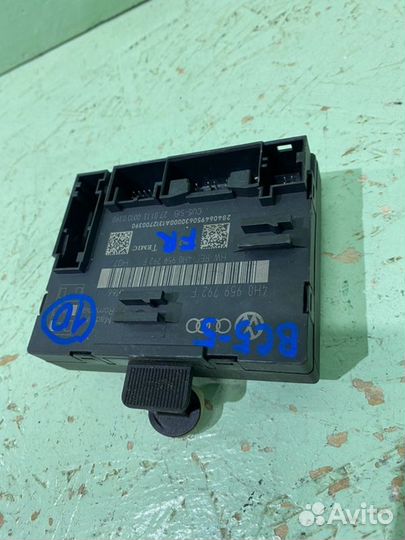 Блок управления дверьми передний правый Volkswagen