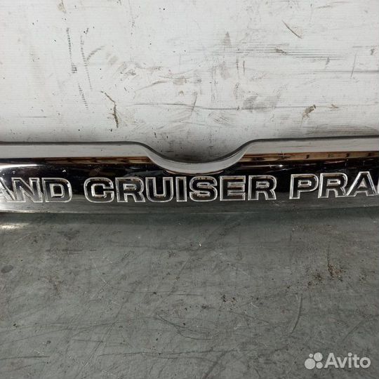 Накладка крышки багажника Toyota Land Cruiser