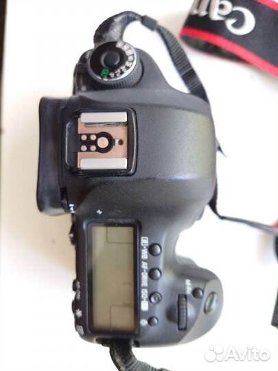 Canon 5D Mark III Body + Canon EF 70-300 IS USM