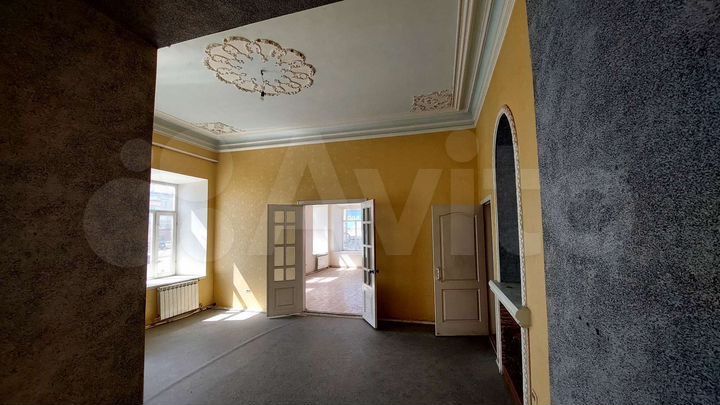 5-к. апартаменты, 135 м², 2/2 эт.