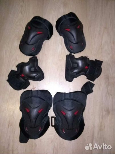 Роликовые коньки с защитой