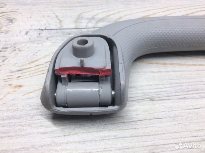 Ручка внутренняя потолочная передняя правая