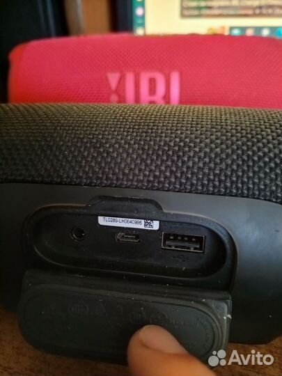 Колонка jbl charge 3