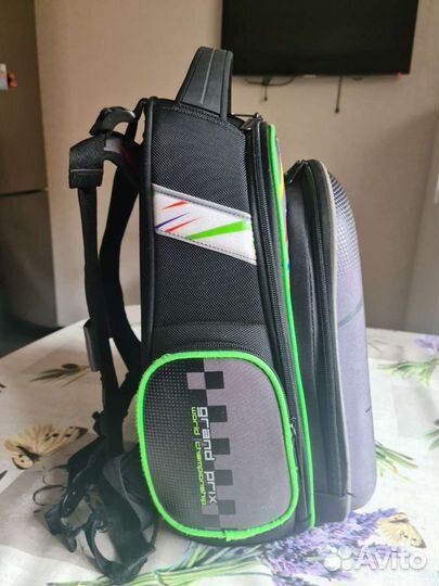 Рюкзак школьный Hummingbird