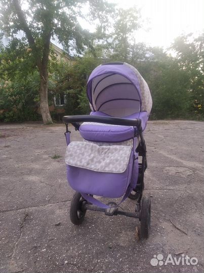 Коляска с двумя сменными блоками