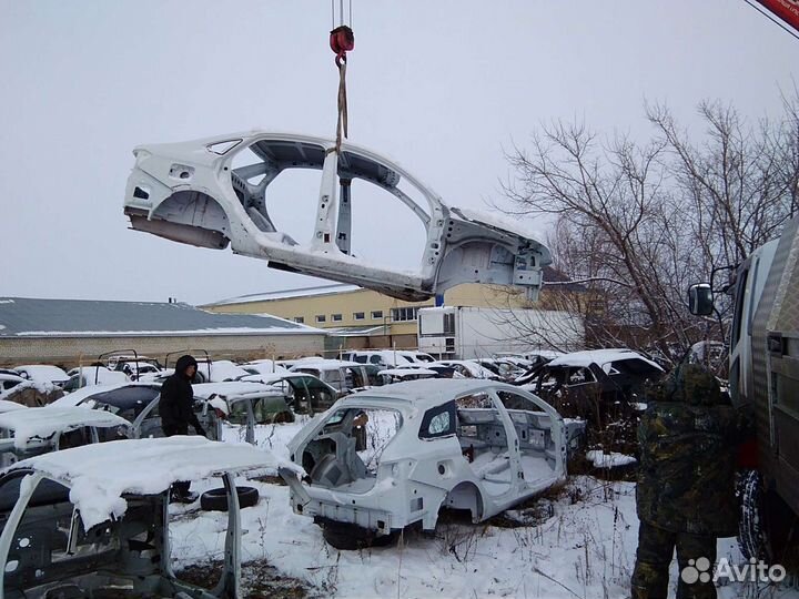 Продам кузов по частям Лада Веста 2020г