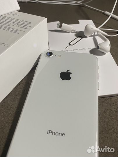 iPhone 8, идеальное состояние