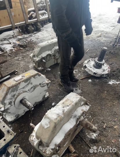 Редуктор мотор