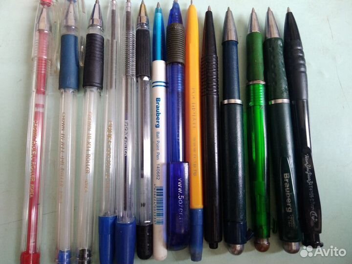 Ручки, карандаши, точилка, ножницы 90х в коллекцию
