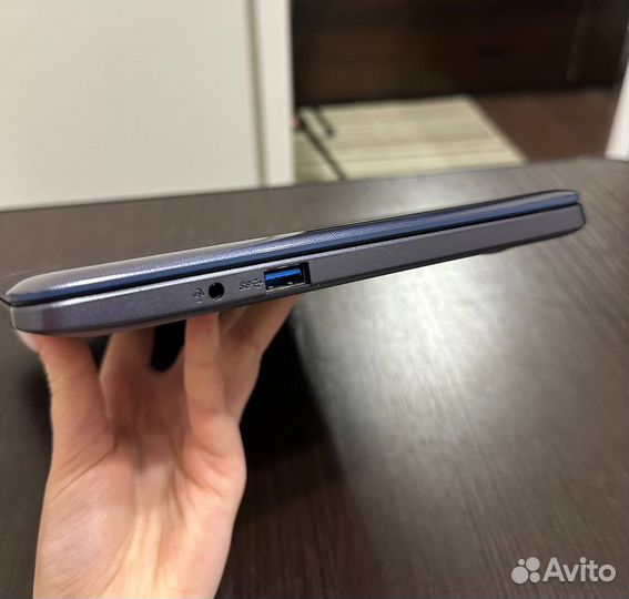 Ноутбук Asus vivobook E203M