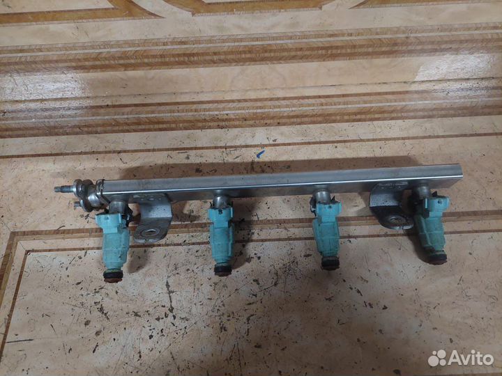 Топливная рампа Kia Rio 3