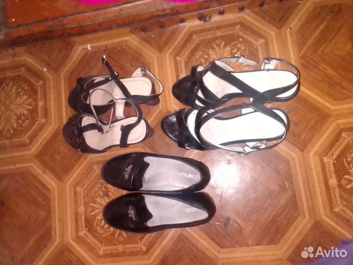 Продаю туфли