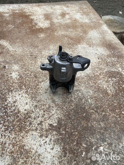 Тормозной суппорт Golf4 Bora Jetta4