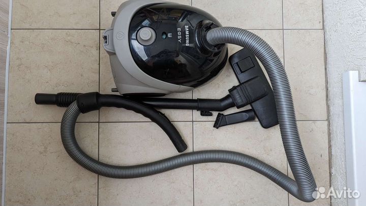 Пылесос Samsung Easy SC5241