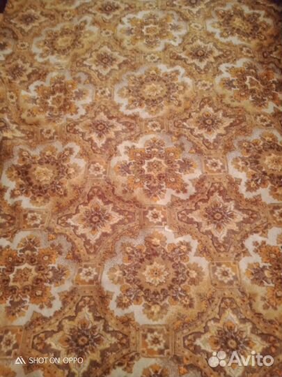 Ковер 2/3,1,9/0,9 в хорошем состоянии