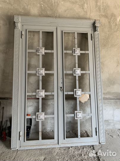 Входная дверь