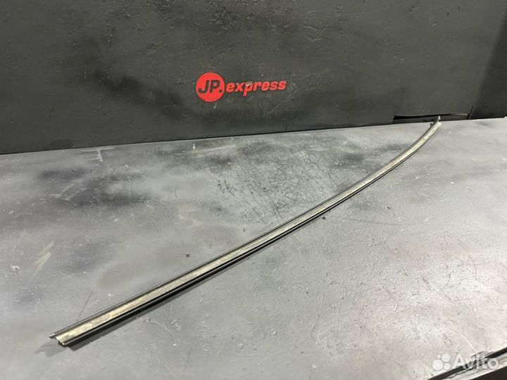 Молдинг двери задний левый Bmw 3 E90 N43B20 2010