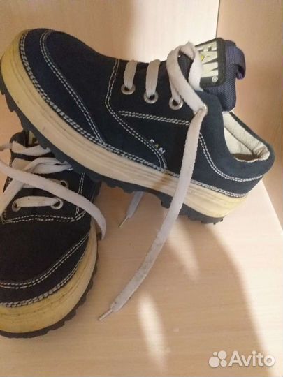 Кроссовки,натуральный замш женские 39 размер