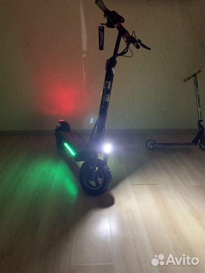Самокат электрический