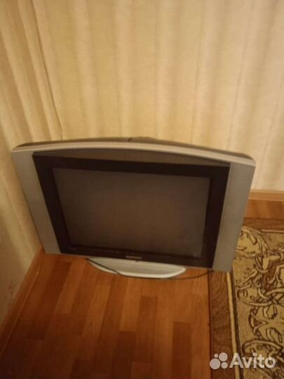 Телевизор samsung