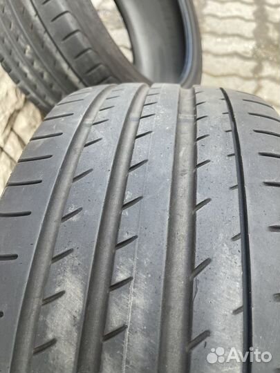 Yokohama Advan Sport V105 245/40 R18 и 265/35 R18 97Y