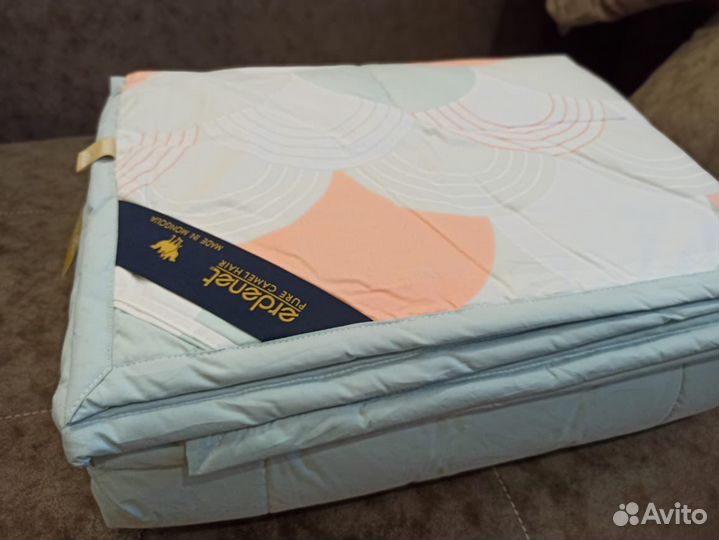 Одеяло из верблюжей шерсти Erdenet 220/200