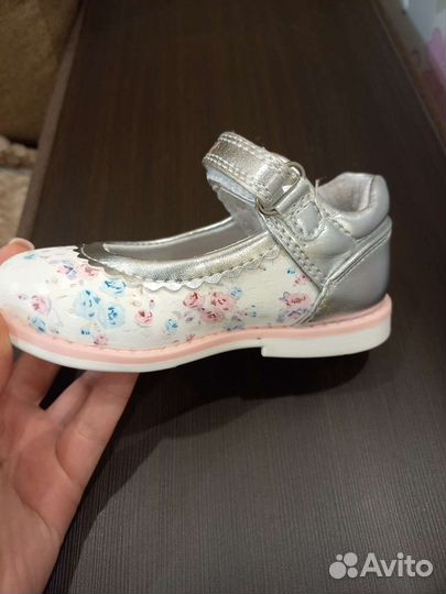 Туфли для девочки 23 р-р