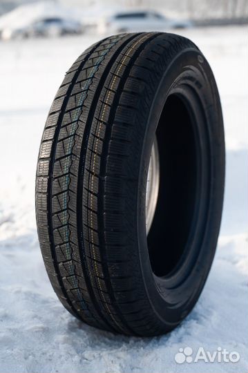 Zmax Icepioneer 868 245/65 R17 107S