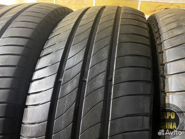 Michelin Agilis 235/65 R16C 113R