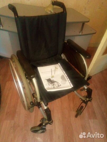 Кресло коляска для инвалидов