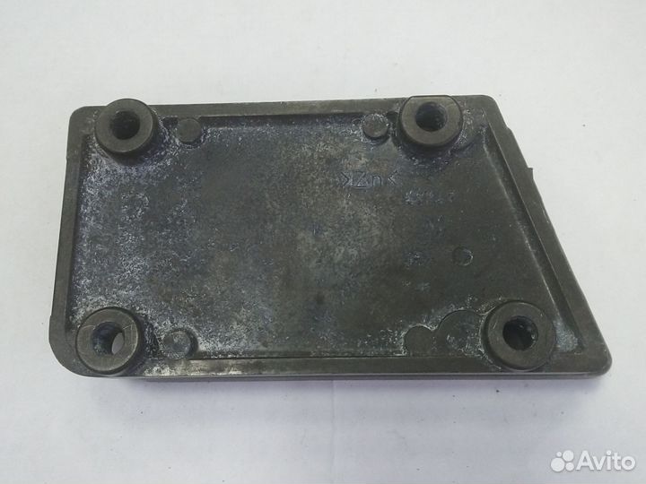 Кронштейн зеркала Setra