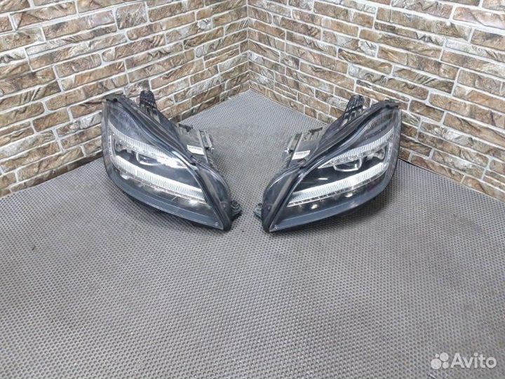 Фара Mercedes-Benz CLS-Class