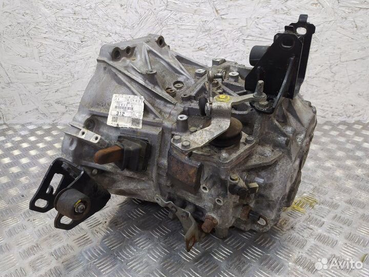 Б/У Б/У кпп механическая (МКПП) 6-ступенчатая Из