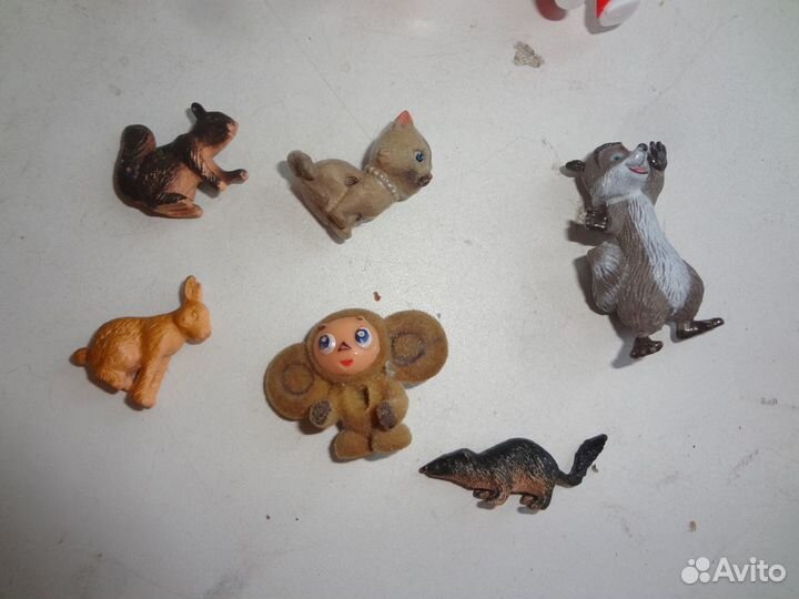 Игрушки из киндер-сюрпризов в коллекцию разные