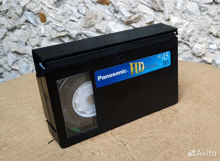 Видеокассеты VHS-C Panasonic HD Extra и TDK HD(EC
